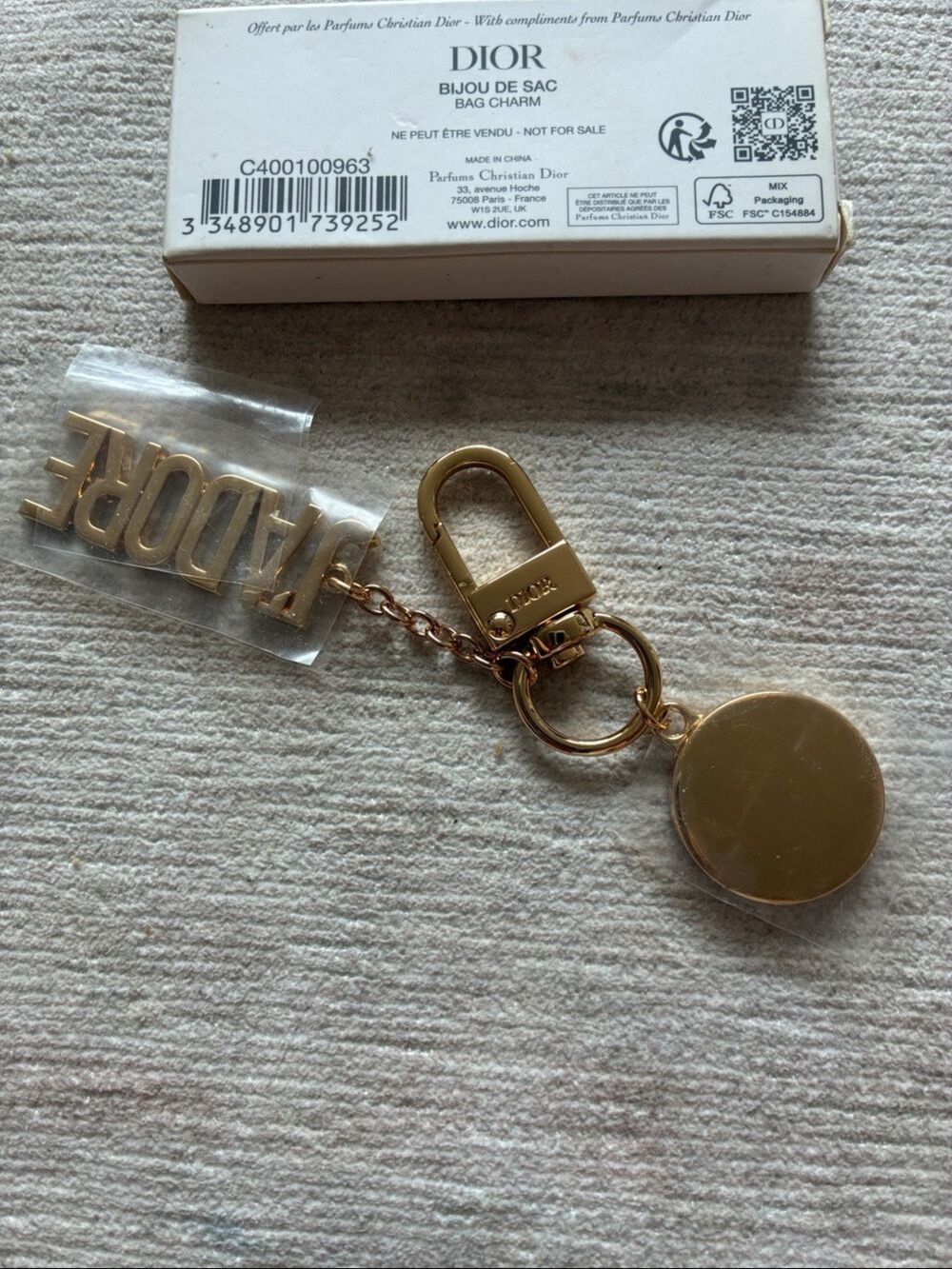 Dior J'adore Gold Keychain Bag Charm NIB - Picture 3 of 3